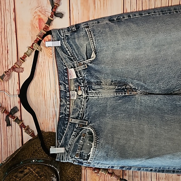 "LUCKY BRAND DUNGAREES- JEANS" MENS SIZE 36×32"  MADE IN THE USA!! WELL WORN 💙 - Picture 9 of 11